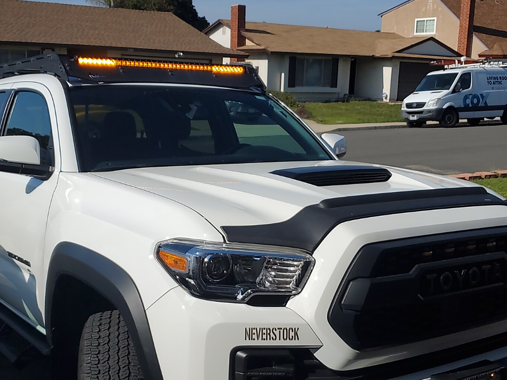 Cali Raised 40" Cut-Out Prinsu Roof Rack Slim LED Light Bar Bracket Kit
