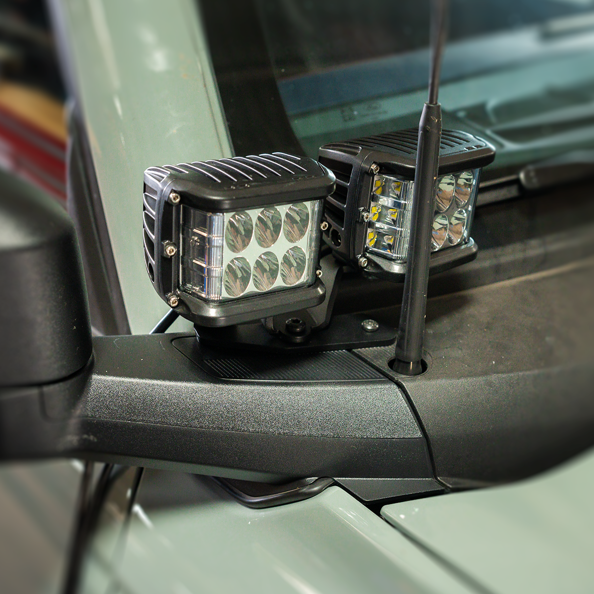 Cali Raised Ditch Light Mount Kit | Ford Bronco (2021+)