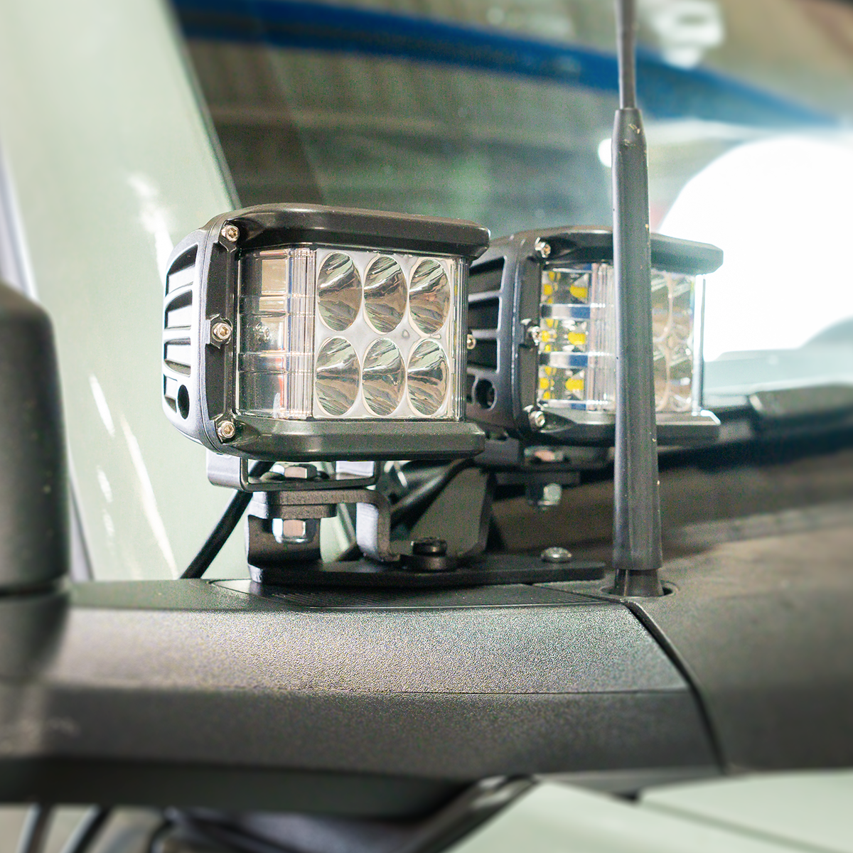 Cali Raised Ditch Light Mount Kit | Ford Bronco (2021+)