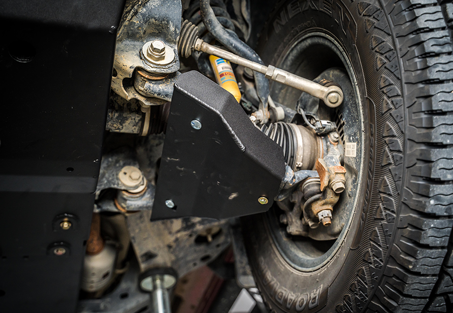 Cali Raised Lower Control Arm Skid Plate | Toyota FJ Cruiser (2010-2014)