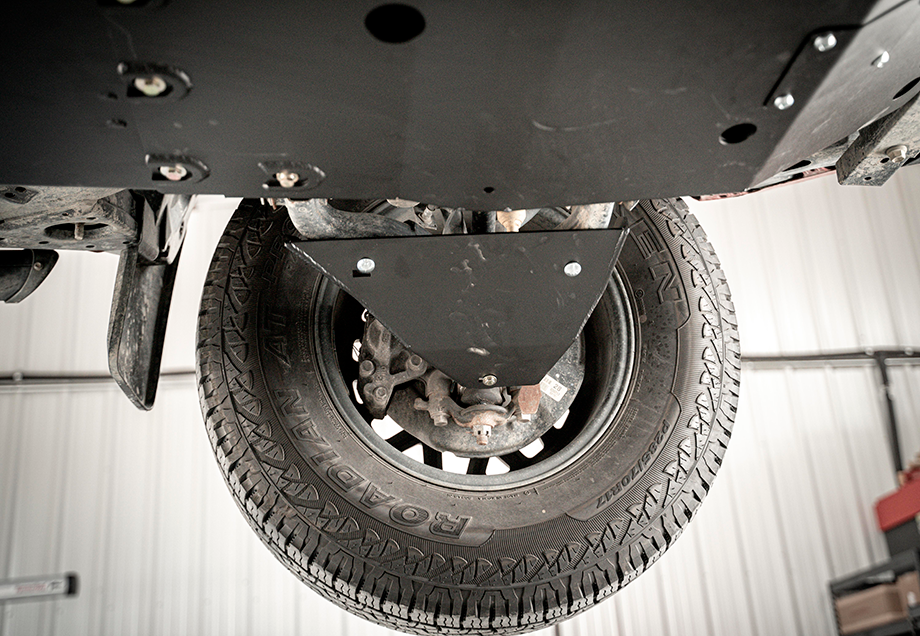 Cali Raised Lower Control Arm Skid Plate | Toyota FJ Cruiser (2007-2014)