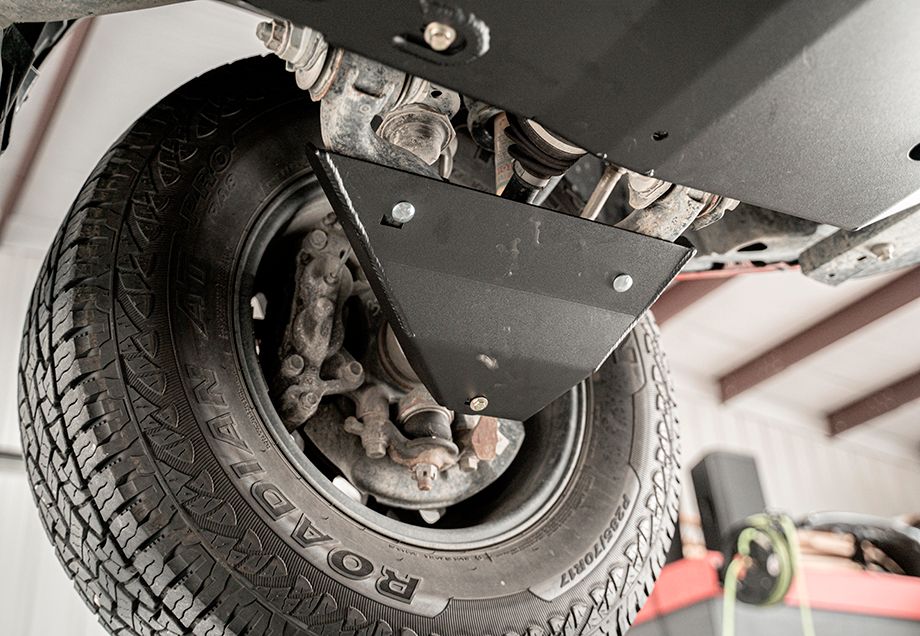Cali Raised Lower Control Arm Skid Plate | Toyota FJ Cruiser (2010-2014)