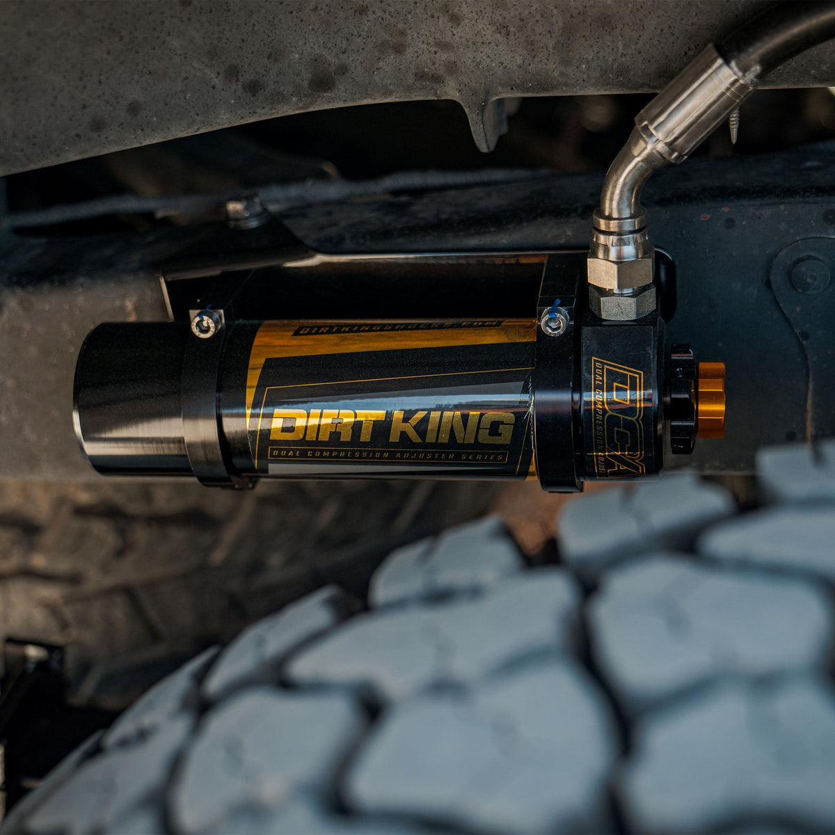 Dirt King 2.5 Smooth Body Shocks DCA Remote Reservoir | Toyota Tacoma (2005-2023)