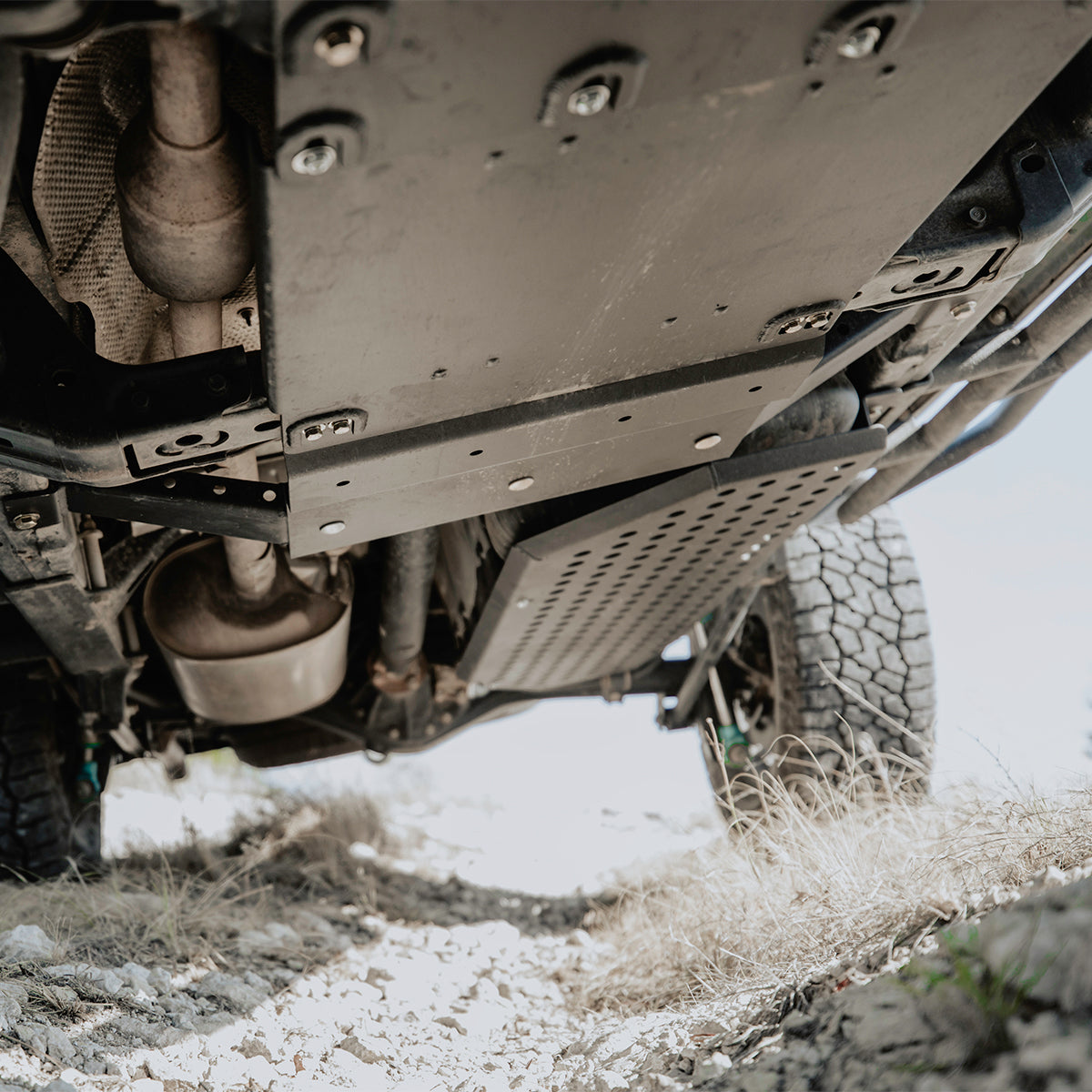 Cali Raised Transfer Skid Plate | Toyota FJ Cruiser (2010-2014)