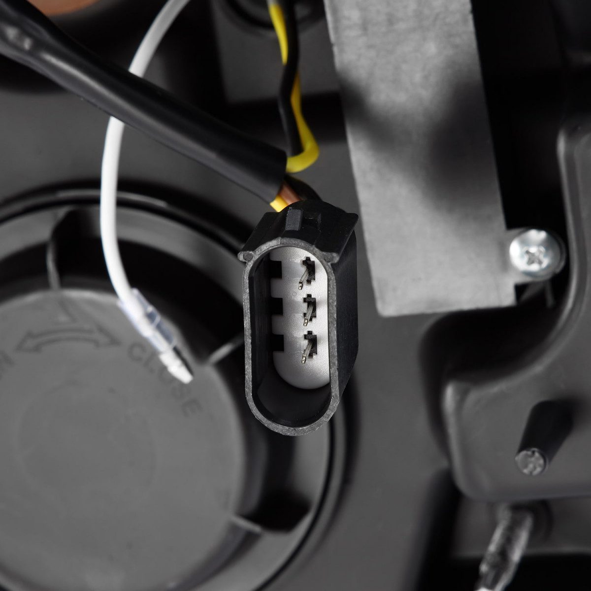 AlphaRex PRO - Series Halogen Projector Headlights (Black) | Ford F150 (2021 - 2023) - Truck Brigade