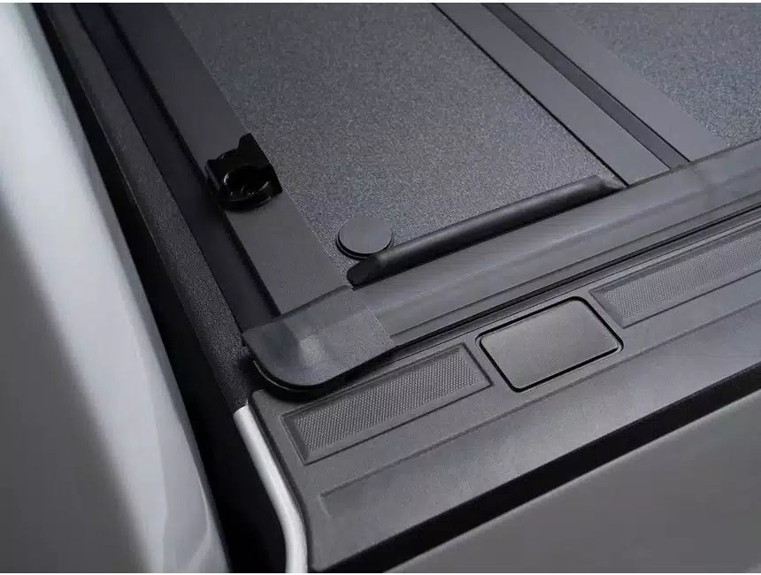 BAKFLIP MX4 Tonneau Cover | GMC Canyon (2015 - 2022) - Truck Brigade