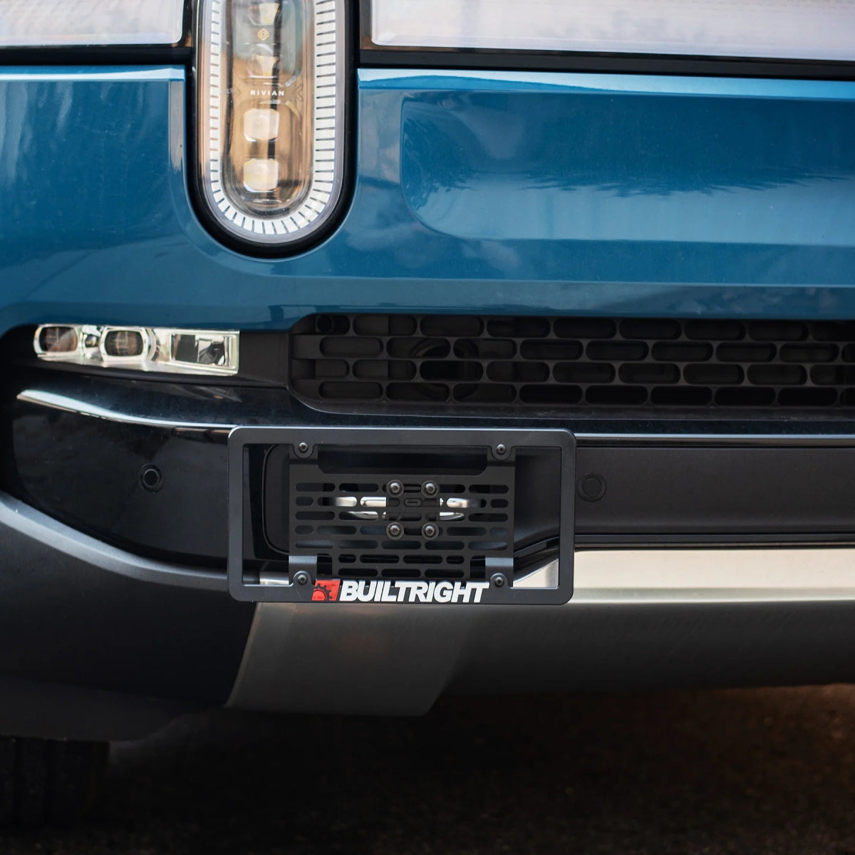 BuiltRight Industries License Plate Mount | Rivian R1S (2022 - 2024) - Truck Brigade