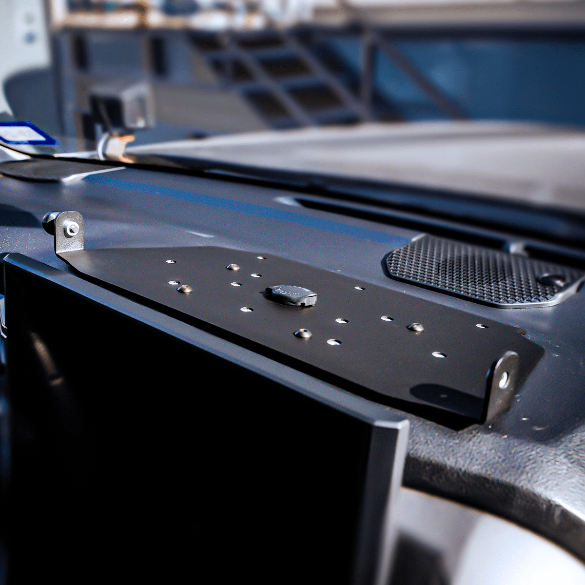 Cali Raised Dash Mount | Toyota Tundra (2022-2026) | Truck Brigade