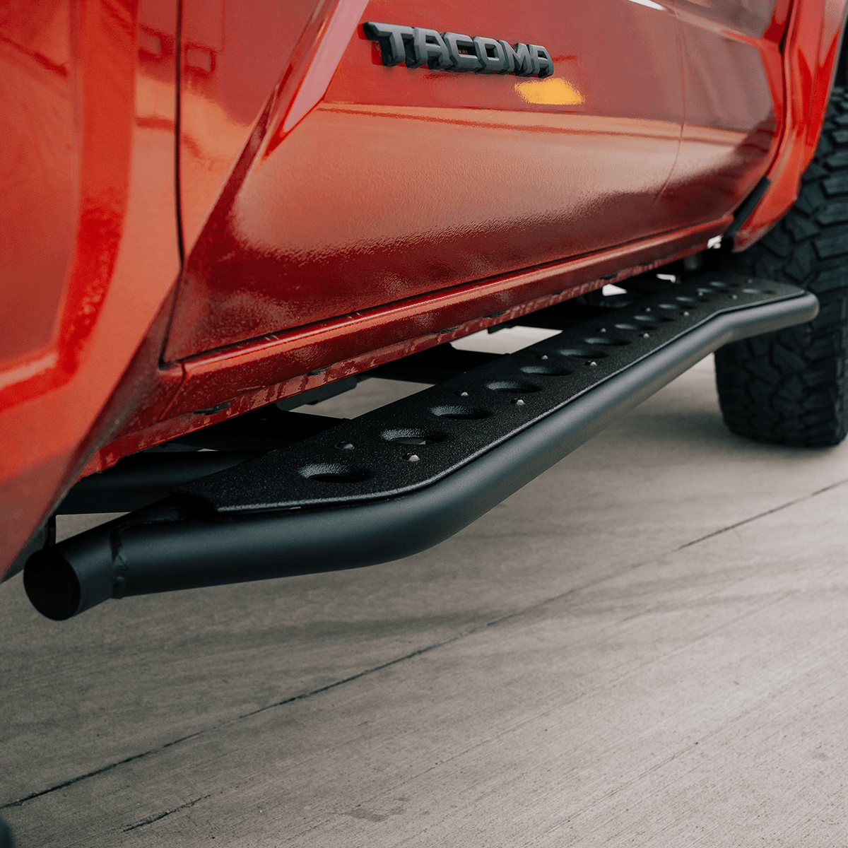 Cali Raised Step Edition Bolt-On Rock Sliders | Toyota Tacoma (2024) | Truck Brigade