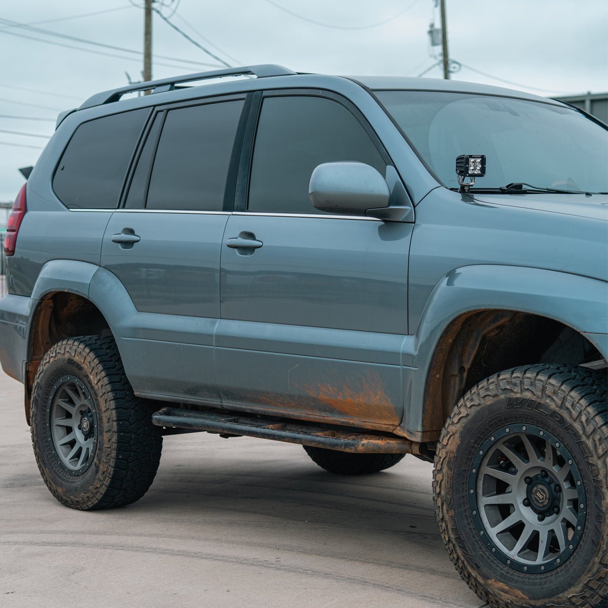 Cali Raised Step Edition Rock Sliders | Lexus GX470 (2003-2009) | Truck Brigade