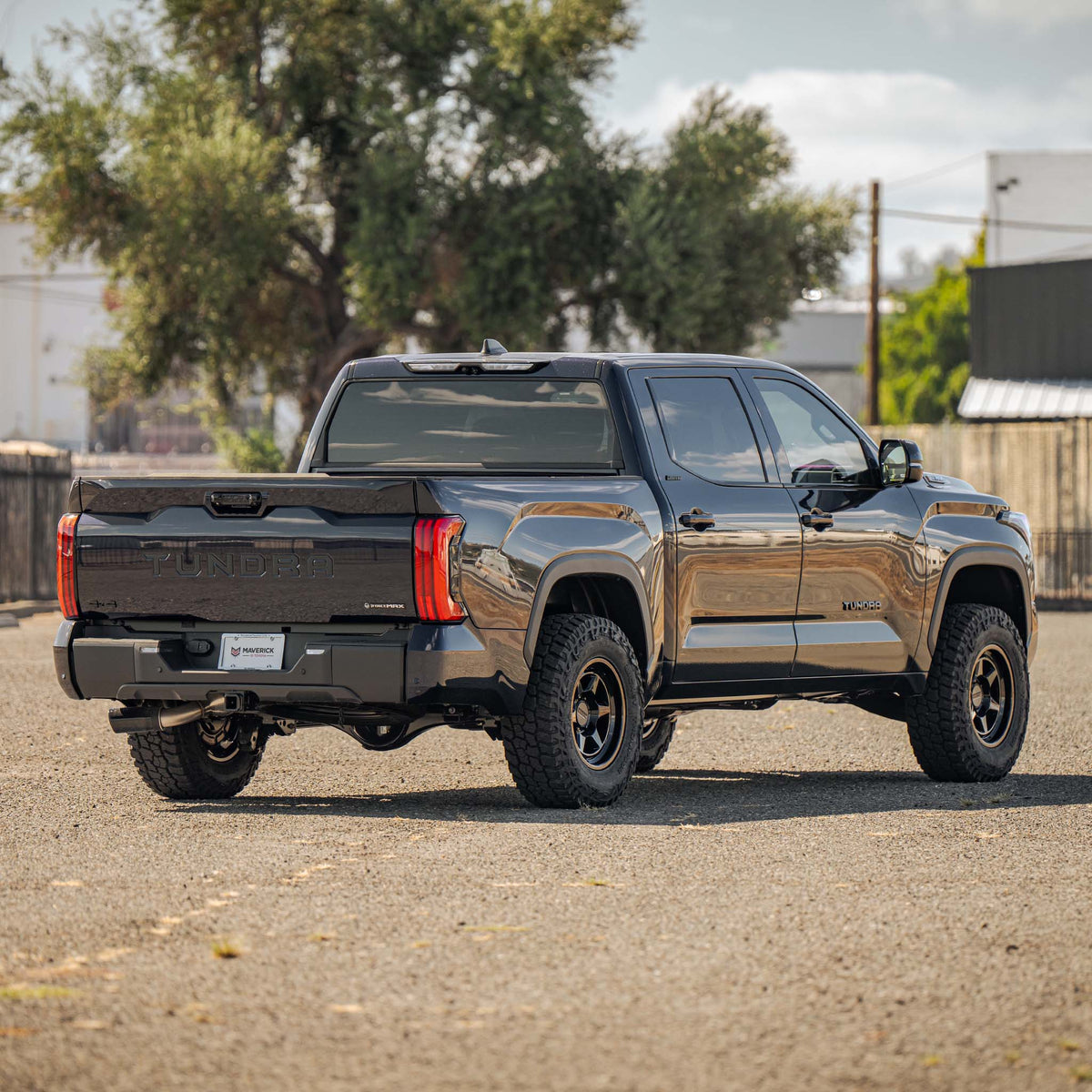 Dirt King 2.0 IFP Smooth Body Shocks | Toyota Tundra (2022-2025)