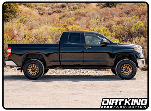 Dirt King 2.5 Smooth Body Shocks - DCA Remote Reservoir | Toyota Tundra (2007 - 2021) - Truck Brigade