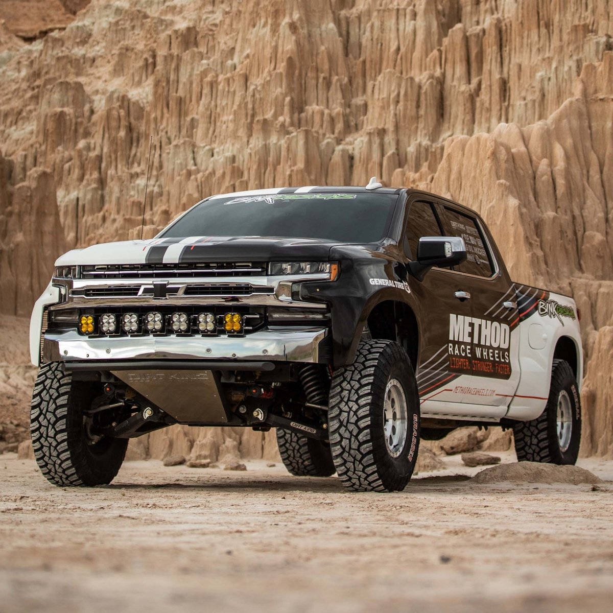 Dirt King Bypass Shock Hoop Kit | GMC Sierra 1500 (2019 - 2025) | Truck Brigade