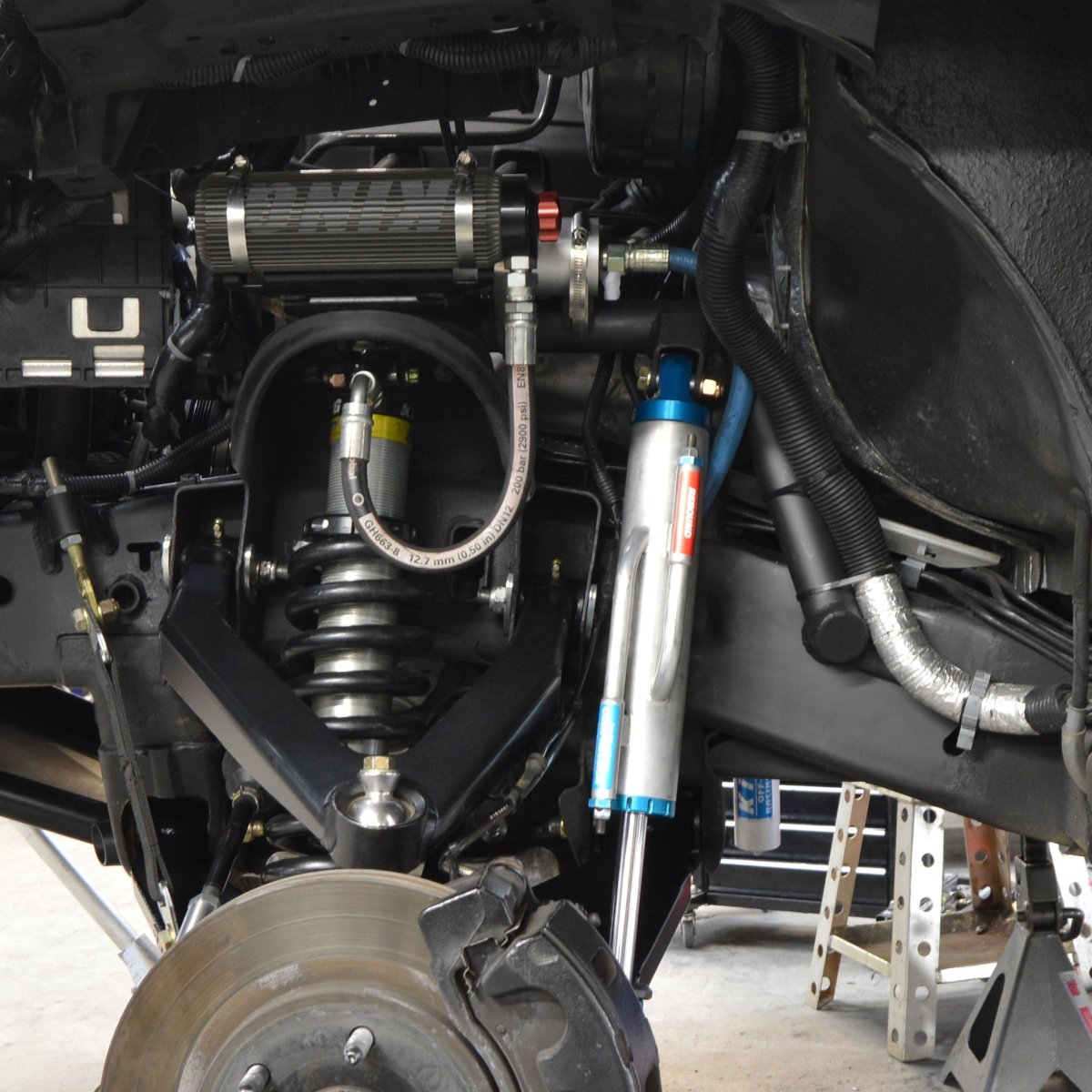 Dirt King Bypass Shock Hoop Kit | GMC Yukon (2007 - 2020) | Truck Brigade