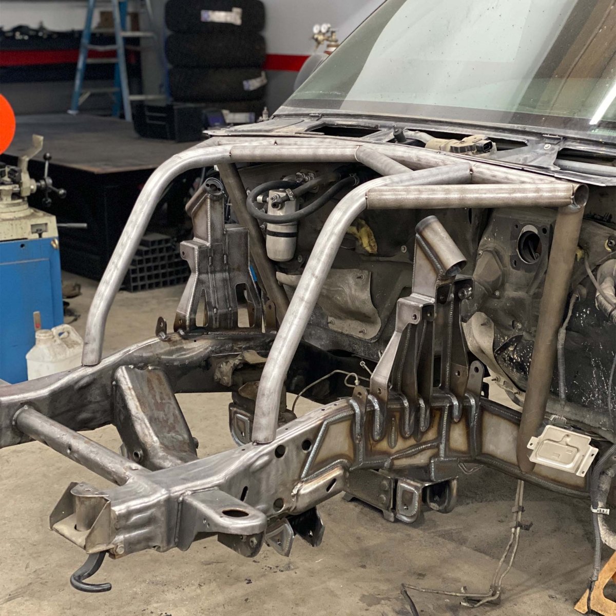 Dirt King Engine Cage Kit | GMC Sierra 1500 (1999 - 2006) | Truck Brigade