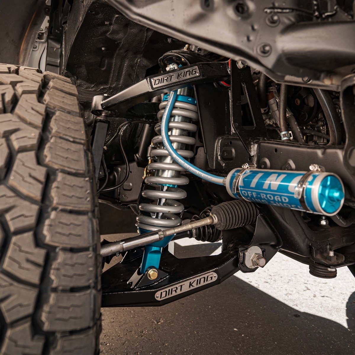 Dirt King Long Travel Kit | Toyota FJ Cruiser (2010 - 2014) | Truck Brigade