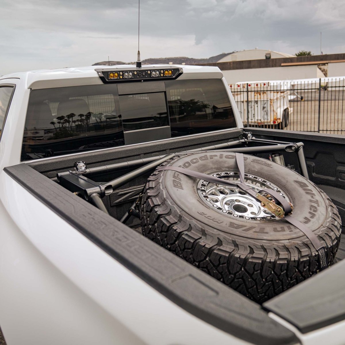 Dirt King Prefab Bed Cage | GMC Sierra 1500 (2019 - 2025) | Truck Brigade