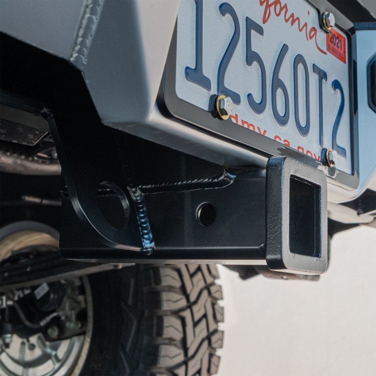Dirt King Rear Hitch Receiver | GMC Sierra 1500 (2019 - 2025) | Truck Brigade