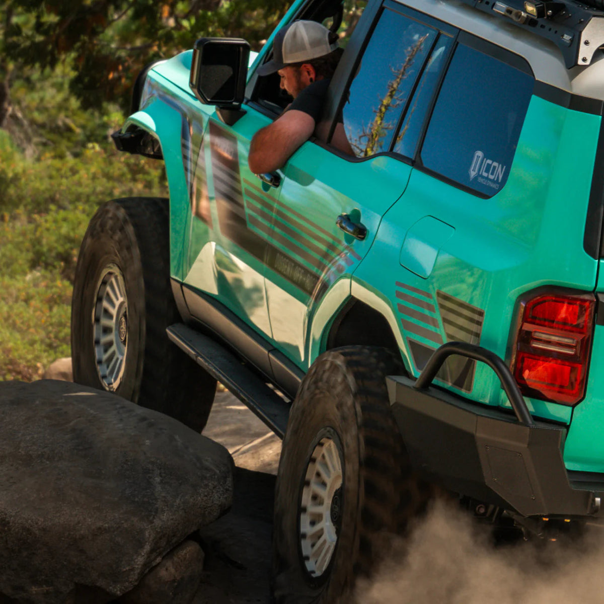 Dissent Off - Road Step Sliders | Toyota Land Cruiser (2024 - 2025) - Truck Brigade