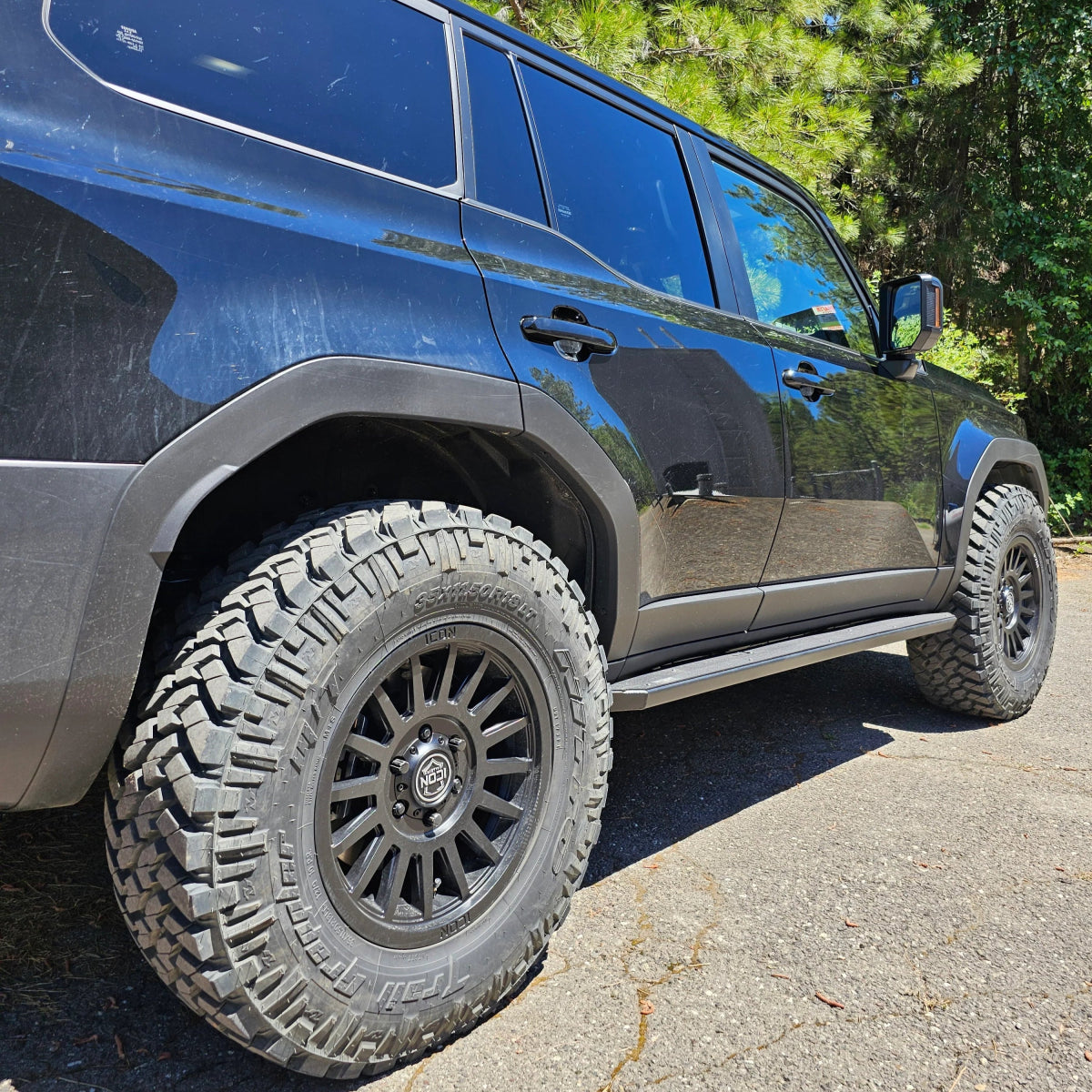 Dissent Off - Road Step Sliders | Toyota Land Cruiser (2024 - 2025) - Truck Brigade