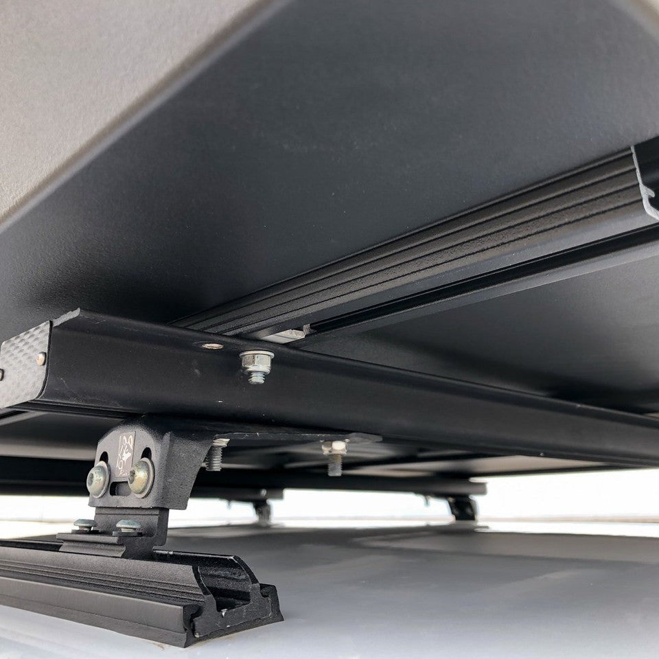 Eezi-Awn Stealth Hard Shell Roof Top Tent - Truck Brigade