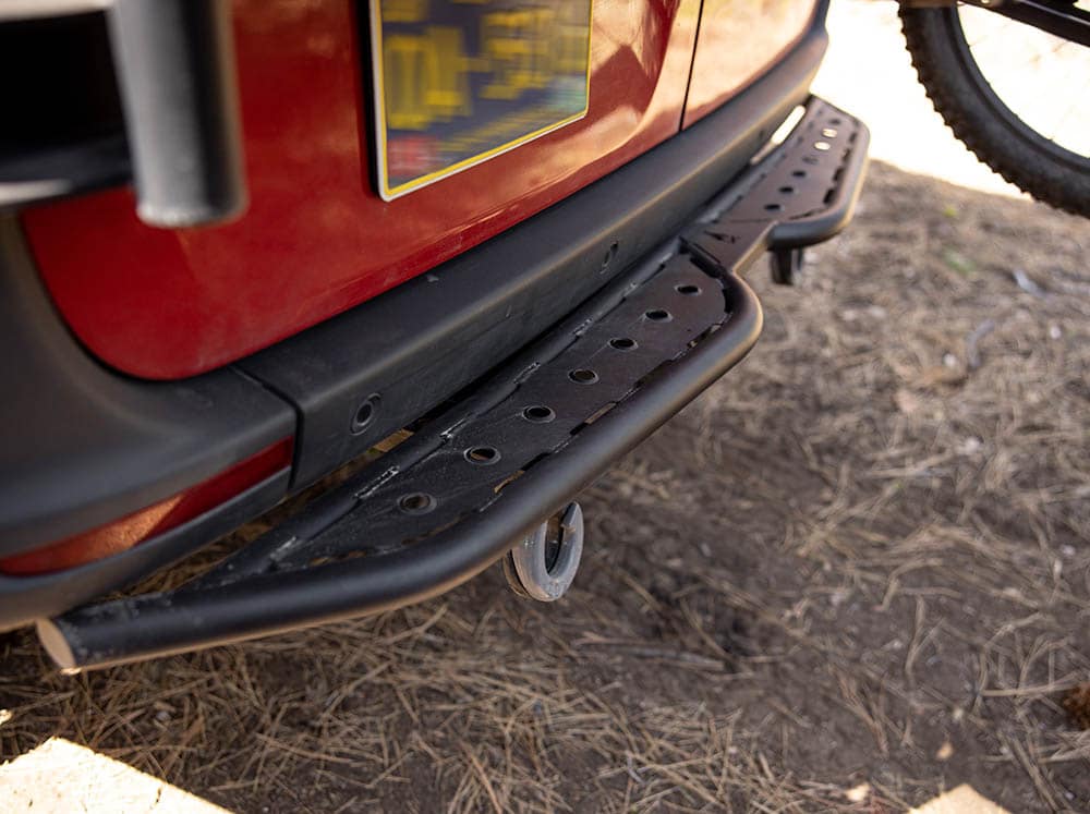 Black Rear Bumper Step Cover For Mercedes-Benz Sprinter 2500/3500 (2007-2018) – Snap-On