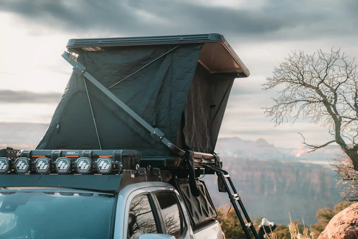 Freespirit Recreation Evolution XL Rooftop Tent | Truck Brigade