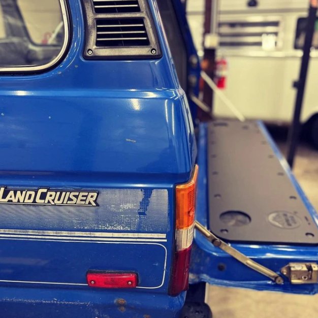 Mountain Hatch Tailgate Insert | Toyota Land Cruiser 60 Series