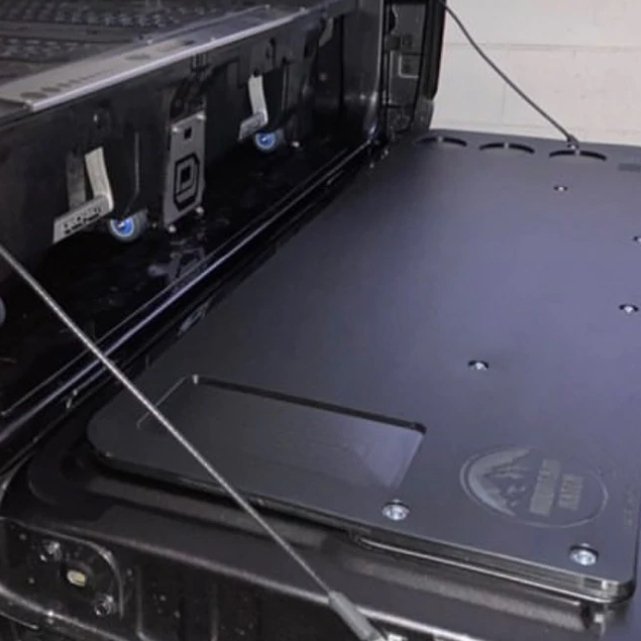 Mountain Hatch Tailgate Insert | Toyota Tundra (2007-2021) - Truck Brigade