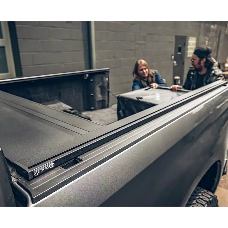 Retrax EQ Tonneau Cover | GMC Sierra 1500 (2019 - 2024) - Truck Brigade