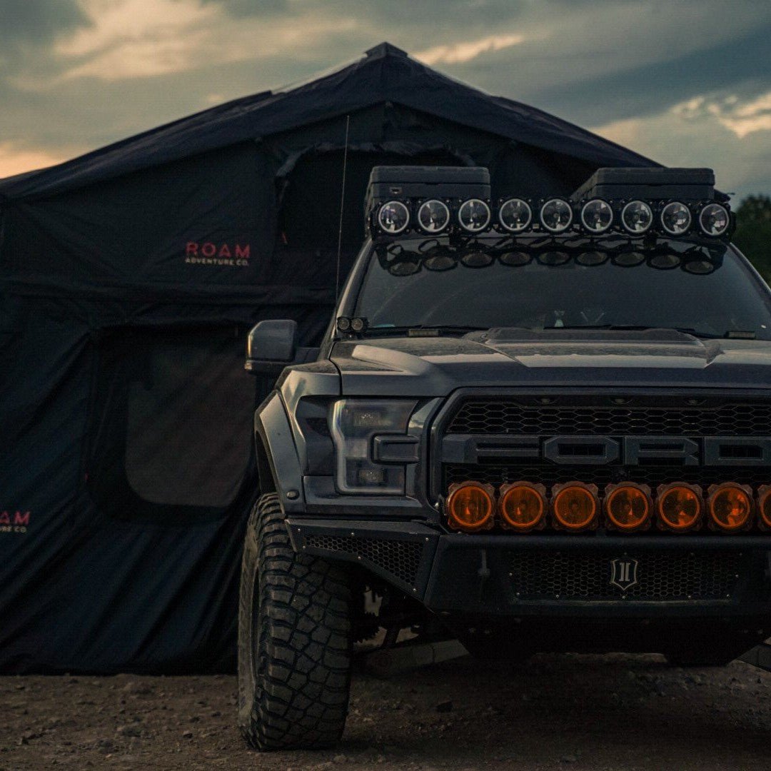 adventure roof tent Vagabond XL Rooftop Tent