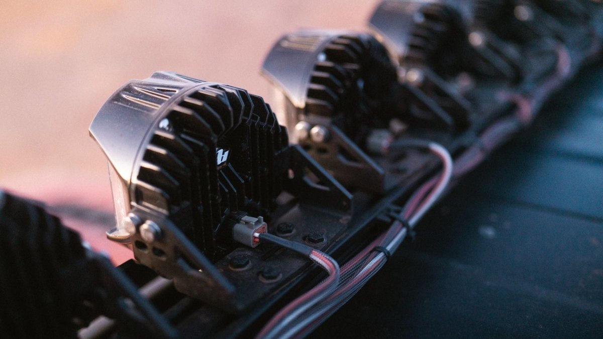 Sherpa LP4 Cutout Wind Fairing | Truck Brigade