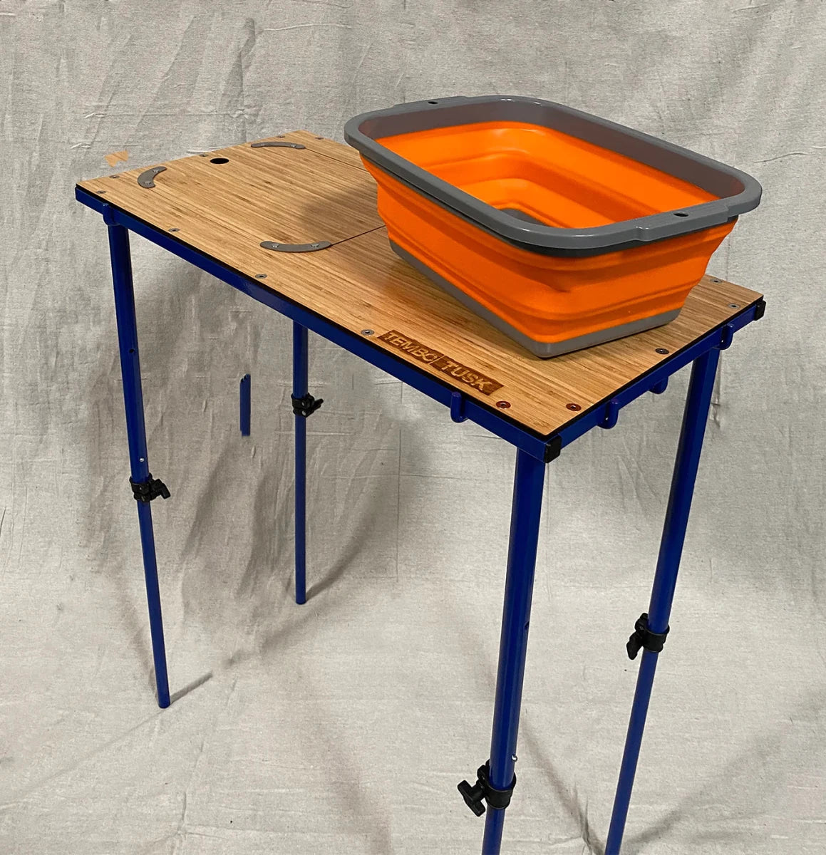 Tembo Tusk Camp Basin Table Kit | Truck Brigade